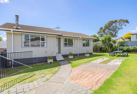 52 Hobart Crescent, Wattle Downs, Auckland