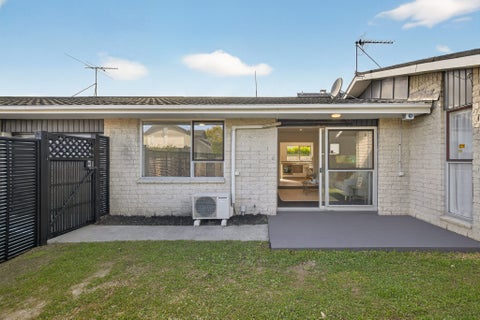 2/130 Edgeware Road, St Albans, Christchurch