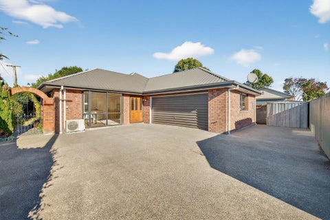 2/8 Fovant Street, Russley, Christchurch