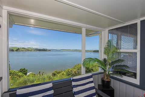 2 High Street, Pahi, Paparoa