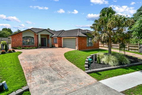 3 Trossach Place, Wattle Downs, Auckland