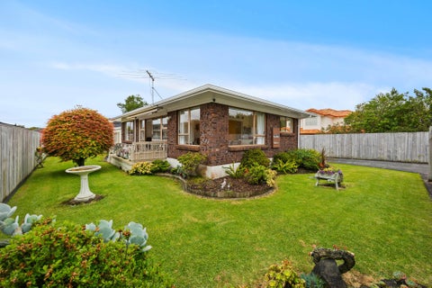 5/33 Swanson Road, Henderson, Auckland