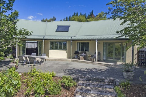 47 Totara View Road, Wakefield