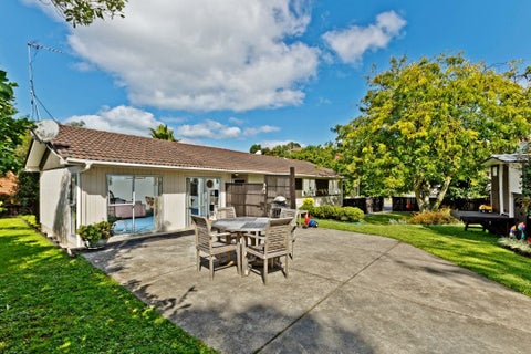 7 Celina Place, Browns Bay, Auckland