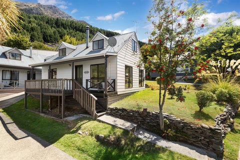 25A Watts Road, Fernhill, Queenstown