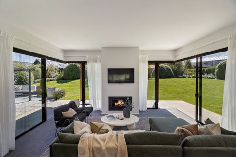 6 Pendeen Crescent, Jacks Point, QUEENSTOWN