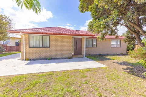 48 Thatcher Street, Castlecliff, Whanganui