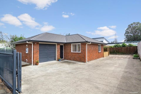 35A Pomaria Road, Henderson, Auckland