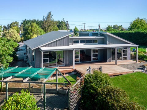 84 Timaru Road, Waimate, Waimate