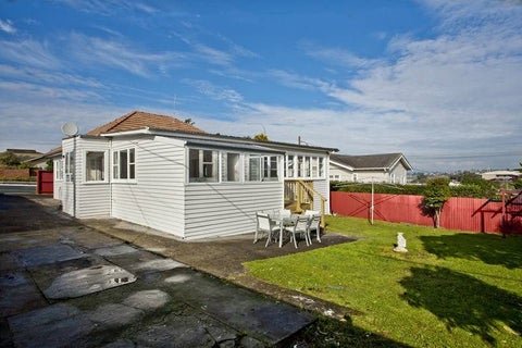 25 Esmonde Road, Takapuna, Auckland