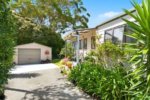 5 Dennis Taylor Court, Paraparaumu