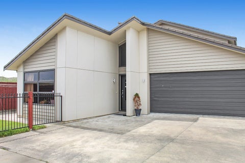 33A Rosalie Terrace, Kelvin Grove, Palmerston North