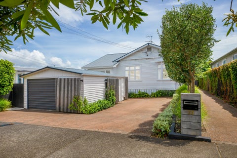 33 Wright Road, Point Chevalier, Auckland