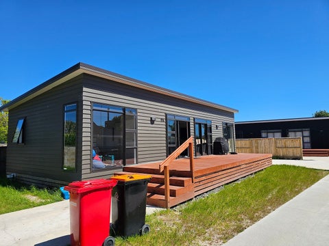 17A Terry Crescent, Milson, Palmerston North