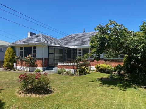 19 Hall Grove, Ebdentown, Upper Hutt