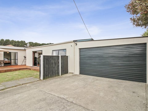 83 Nash Parade, Foxton Beach, Foxton