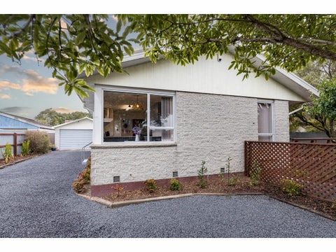 13 Main North Road, Woodend, Woodend