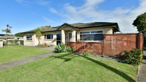 10 Centreway Road, Orewa, Orewa