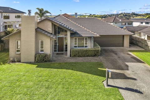 13 Kenley Heights, Flat Bush, Auckland