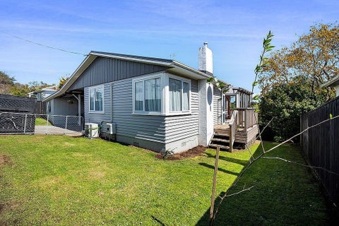 162 Seaview Road, Westown, New Plymouth