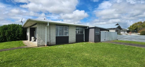 11 Bruce Place, Highbury, Palmerston North