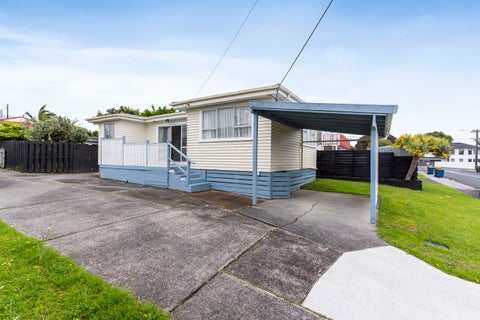 1 Marlene Avenue, Te Atatu South, Auckland