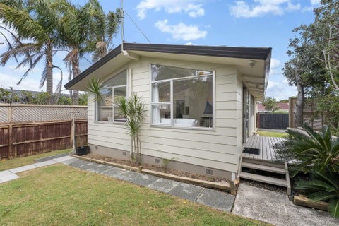 2/62 Rawhiti Road, Onehunga, Auckland