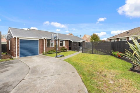 34 Arcon Drive, Broomfield, Christchurch
