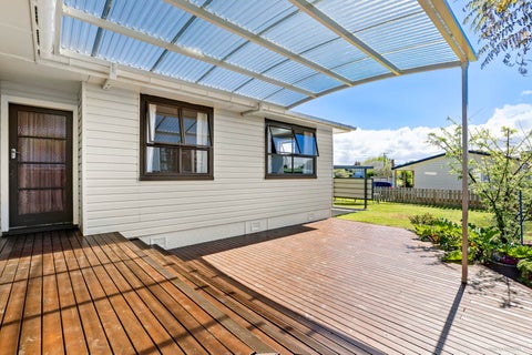 9 Matapouri Road, Mangere Bridge, Auckland