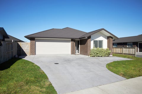 9 Hills View Drive, Papamoa