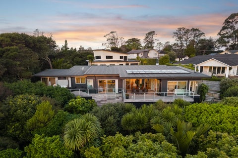 104 Shelter Drive, Greenhithe, Auckland