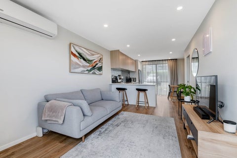 7B Colin Chester Drive, Silverdale, Silverdale