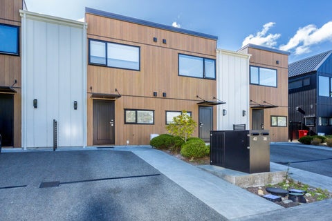 40 Dahl Drive, Wallaceville, Upper Hutt