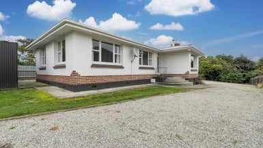 39 Huron Street, East Gore, Gore