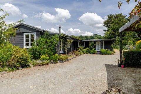 81390 State Highway 2, Mangatainoka, Pahiatua