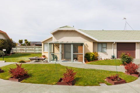 4 Foxtail Fern, Kelvin Grove, Palmerston North