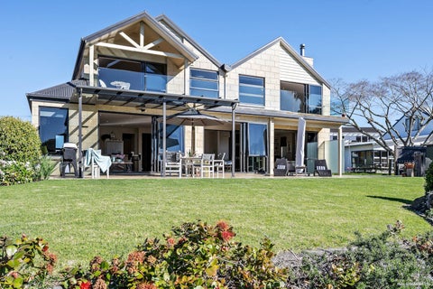 32 First View Avenue, Beachlands, Auckland