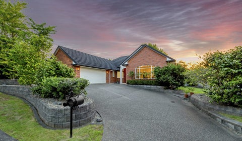 33 John Brooke Crescent, East Tamaki Heights, Auckland