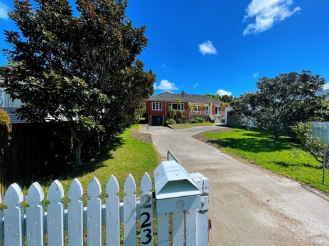 223 Lake Road, Belmont, Auckland