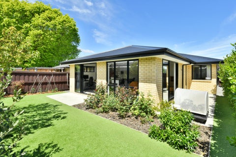 10 Fairbairn Close, Halswell, Christchurch