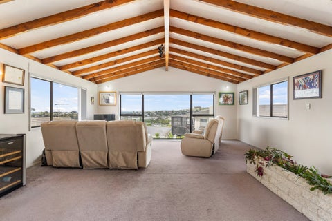 44 Albatross Road, Red Beach, Red Beach