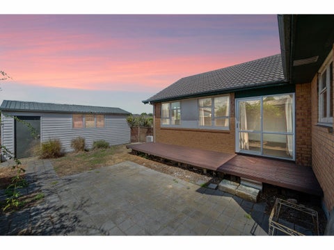 23 James Drive, Woodend, Woodend