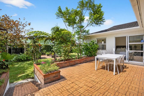 15 Frieston Road, Milford, Auckland