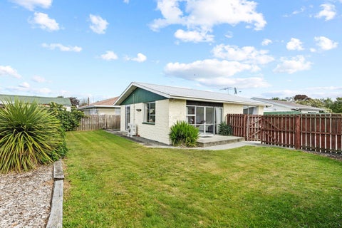 123 Queenspark Drive, Parklands, Christchurch