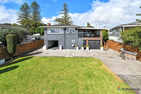 54 Church Road, Mangere Bridge, Auckland
