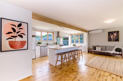 26 Te Miti Street, Paekakariki
