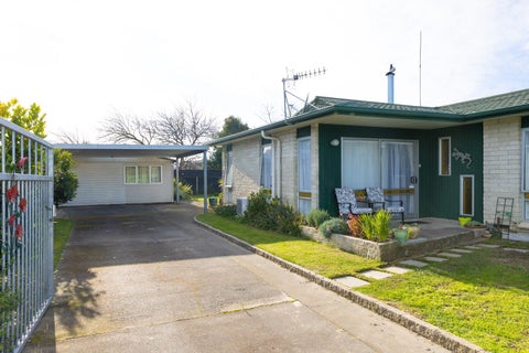 192 Portsmouth Road, Flaxmere, Hastings