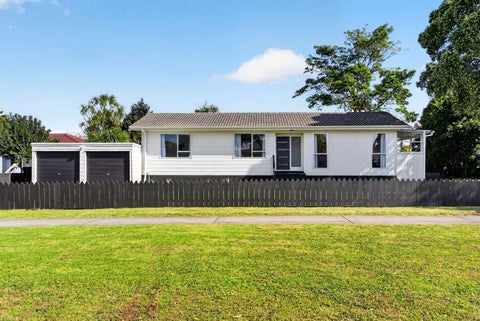 7 Hinton Place, Weymouth, Auckland