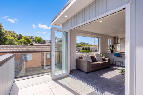 12H Relko Crescent, Torbay, Auckland