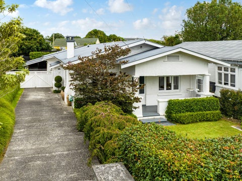 16 Rossgrove Terrace, Mount Albert, Auckland